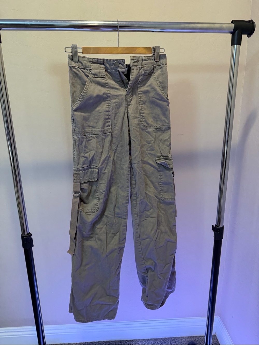 RSQ Womens Casual Elastic Waist Cargos in Brown/Grey